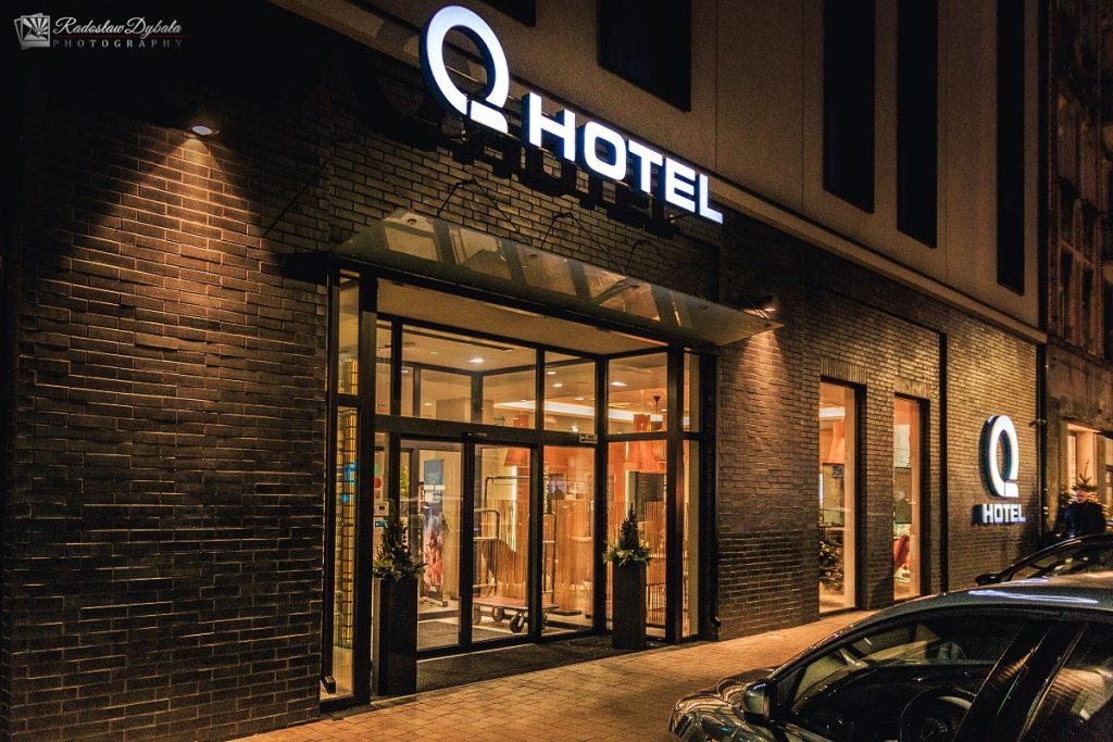 q hotel