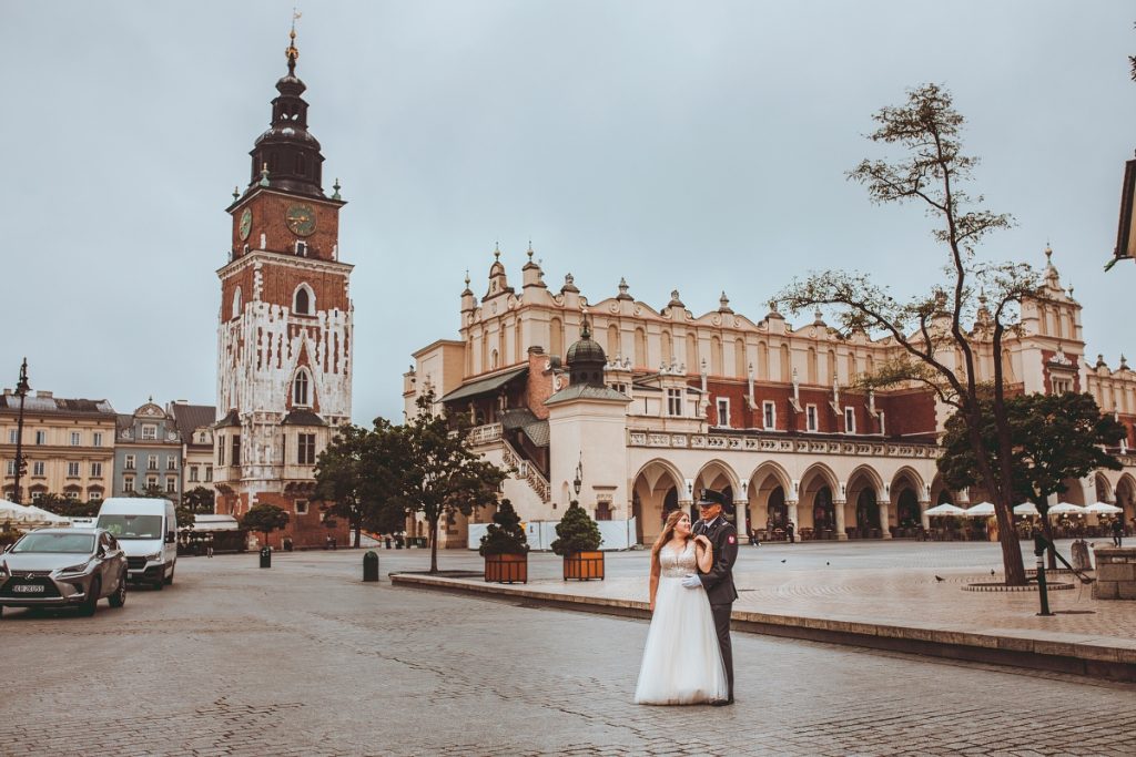 Sesja ślubna sukiennice